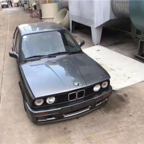 岁月带不走的经典--BMW E30改装气动避震低姿态充满动感魅力